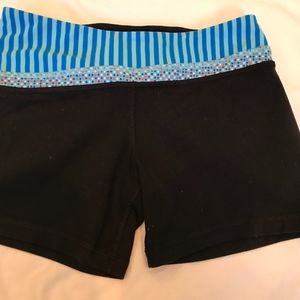 Ivivva Girls shorts. Reversible. Size 8